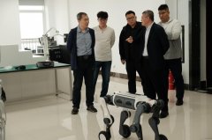 两边环绕电力计量检测从动化机械人、工场智能